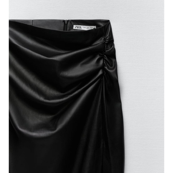 Zara Faux Leather Skirt - Picture 11 of 16